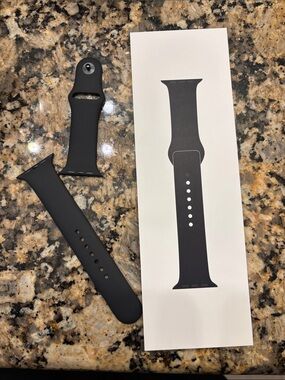 Apple Black Silicone Smartwatch Band - Compatible Replacement